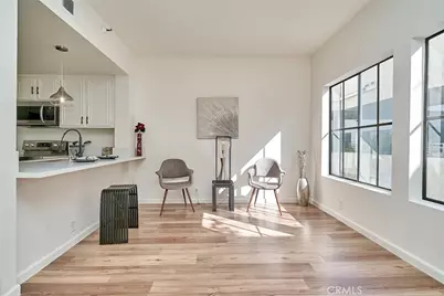 720 W 4th #305, Long Beach, CA 90802 - Photo 3