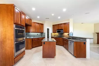 31952 Cedarhill Lane, Lake Elsinore, CA 92532 - Photo 13