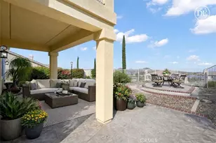 25 Volta Del Tintori St, Lake Elsinore, CA 92532 - Photo 3