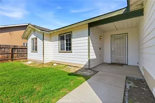 1921 S Kerckhoff Way, Hanford, CA 93230 - Photo 3