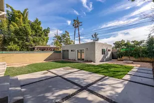 2274 W 21st St, Los Angeles, CA 90018 - Photo 39