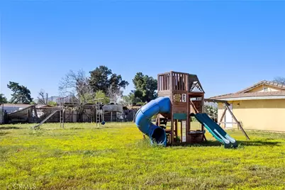 21725 Pinewood, Perris, CA 92570 - Photo 57