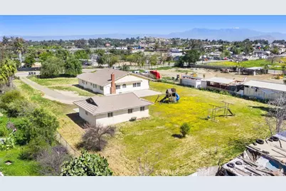 21725 Pinewood, Perris, CA 92570 - Photo 61