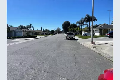 648 San Carlo, Colton, CA 92324 - Photo 3