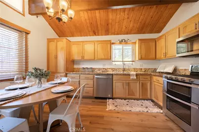 2395 Hunsaker, Running Springs, CA 92382 - Photo 11