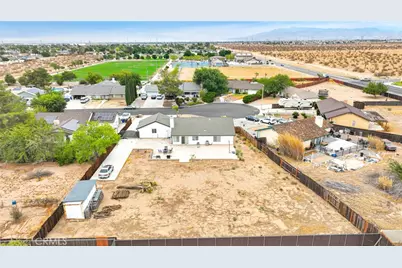 11334 Courtside, Victorville, CA 92392 - Photo 41