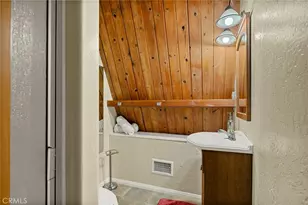 43869 Mendocino Dr, Big Bear Lake, CA 92315 - Photo 19