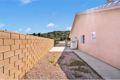 8250 Snow Cap, Pinon Hills, CA 92372 - Photo 47