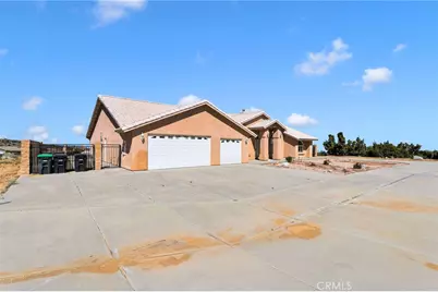 8250 Snow Cap, Pinon Hills, CA 92372 - Photo 3