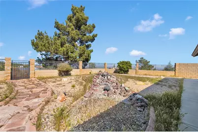 8250 Snow Cap, Pinon Hills, CA 92372 - Photo 45