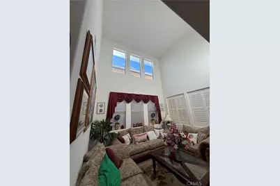 19327 Ackerman Avenue, Newhall, CA 91321 - Photo 9