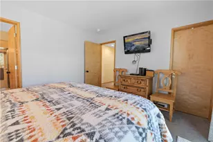 43888 Yosemite Dr, Big Bear Lake, CA 92315 - Photo 27