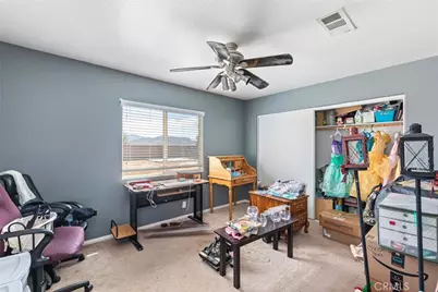 14193 Fresian, Apple Valley, CA 92307 - Photo 19