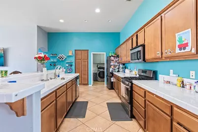 14193 Fresian, Apple Valley, CA 92307 - Photo 11