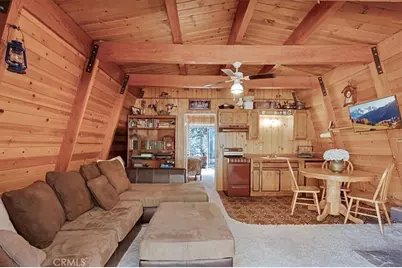 813 Cedar Lane, Sugarloaf, CA 92386 - Photo 11