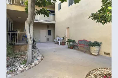 401 W 5th #3C, Long Beach, CA 90802 - Photo 15