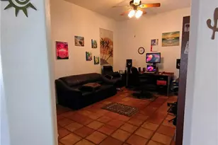 10111 Cactus Dr, Desert Hot Springs, CA 92240 - Photo 9
