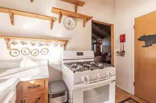 41789 Comstock, Big Bear Lake, CA 92315 - Photo 21