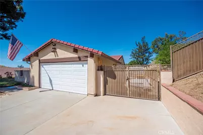 11703 Black Hawk Lane, Moreno Valley, CA 92557 - Photo 39