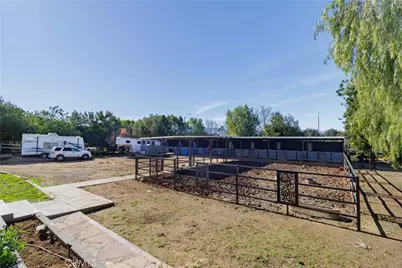 17797 Canyonwood Drive, Riverside, CA 92504 - Photo 45