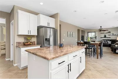 33741 McKenny, Yucaipa, CA 92399 - Photo 9