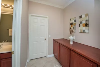 4285 Gardendale Court, Riverside, CA 92505 - Photo 9