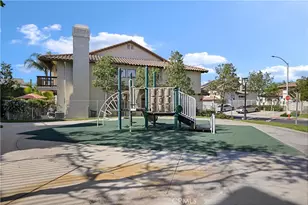 2035 San Diego Dr, Corona, CA 92882 - Photo 37