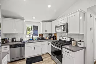 33180 Hollister, Lake Elsinore, CA 92530 - Photo 7