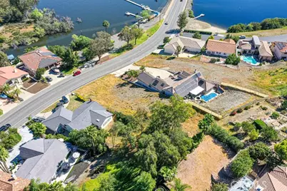 22253 Vacation, Canyon Lake, CA 92587 - Photo 5
