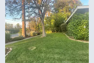 919 Chestnut Avenue, Redlands, CA 92373 - Photo 19