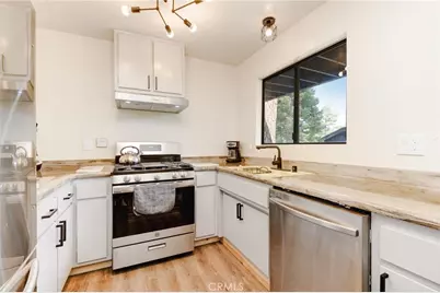 1274 Clubview, Big Bear Lake, CA 92315 - Photo 17