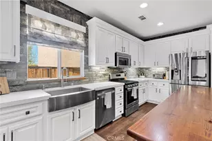 13817 Grant Way, Oak Hills, CA 92344 - Photo 9