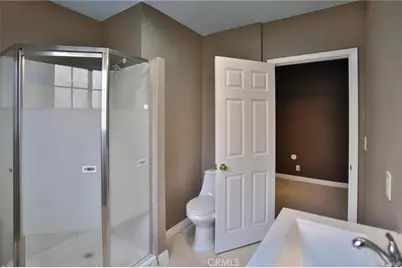 670 Crenshaw, Los Angeles, CA 90005 - Photo 13