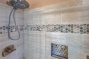 8131 Wenlock Cir, Huntington Beach, CA 92646 - Photo 17
