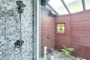 8131 Wenlock Cir, Huntington Beach, CA 92646 - Photo 19