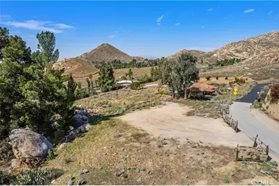 2935 Galaxie Heights Road, Riverside, CA 92507 - Photo 25