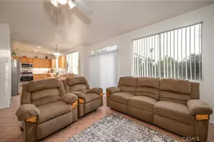 12721 Royal Oak Ct, Yucaipa, CA 92399 - Photo 11