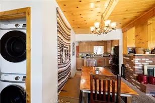 39563 Raccoon Dr, Fawnskin, CA 92333 - Photo 9