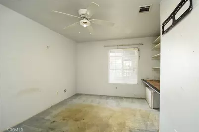 10988 Middleborough, Riverside, CA 92503 - Photo 13