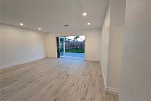 871 Joann, Costa Mesa, CA 92627 - Photo 3