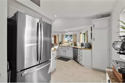 35662 Avenue H, Yucaipa, CA 92399 - Photo 9