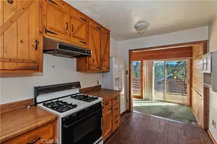 1035 Fawnskin Dr, Fawnskin, CA 92333 - Photo 13