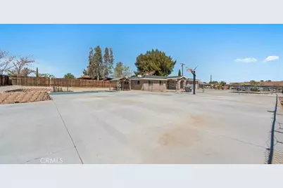 18761 Benicia, Hesperia, CA 92345 - Photo 17