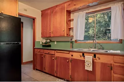 720 Rocky Loop, Crestline, CA 92325 - Photo 19
