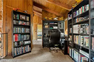 28834 Zion Dr, Lake Arrowhead, CA 92352 - Photo 29