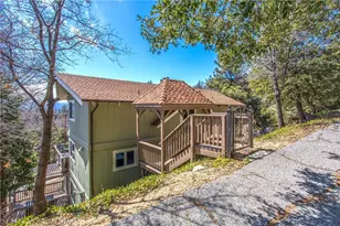 28834 Zion Dr, Lake Arrowhead, CA 92352 - Photo 5