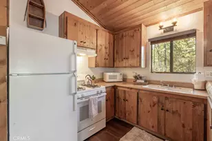 790 Pine Ln, Sugarloaf, CA 92386 - Photo 13