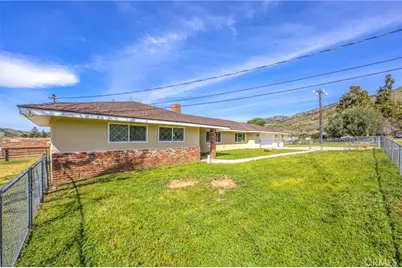 10022 Fremont, Yucaipa, CA 92399 - Photo 5