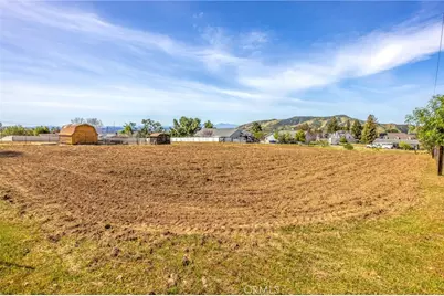 10022 Fremont, Yucaipa, CA 92399 - Photo 45