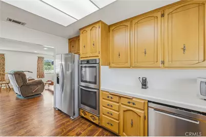 10022 Fremont, Yucaipa, CA 92399 - Photo 17